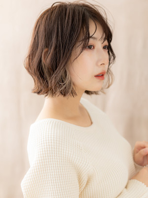 デザインカラーハイライト外ハネ結べるくびれボブ20代30代