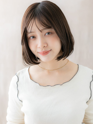 シアーバンググレージュアッシュ小顔ハッシュレイヤーボブ30代