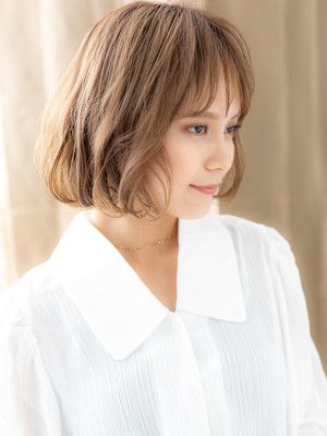 ミルクティーアッシュブリーチなし小顔抜け感ボブ20代30代