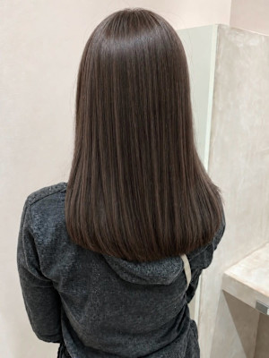 セミロング 内巻きストレート アッシュグレージュ 美髪 艶髪