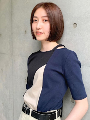 大人かわいいショートボブ 長め イルミナカラー 前髪あり 3