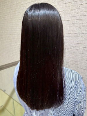 ナチュラルブラック 暗髪カラー 髪質改善 ストレートヘア