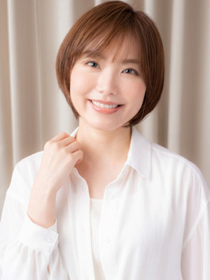 ハニーブラウン大人美人小顔マッシュショートボブ30代40代