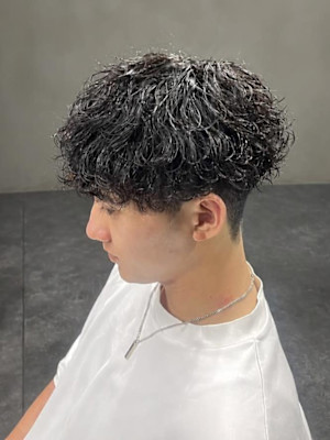 黒髪マッシュ×ふんわり束感