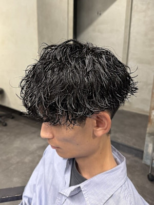 黒髪マッシュ×ゆるめの波巻き