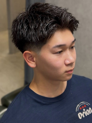 メンズショート アップバング 刈り上げ ツーブロック 20代