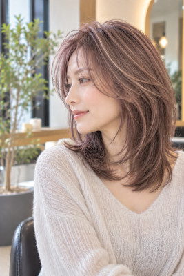 大人女性の柔らか白髪ぼかしレイヤー