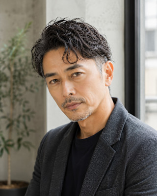 大人の色気を引き出すツーブロックパーマ