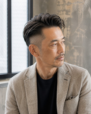 爽やかさと色気を両立する大人フェード