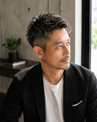 大人男性の爽やかツーブロックパーマ