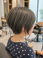 ショートボブ×ハイライト