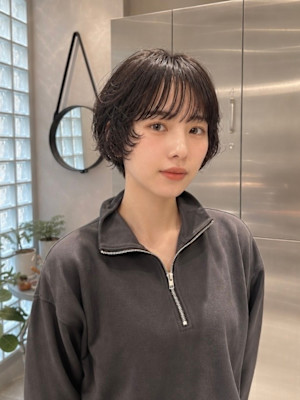 シースルーショートボブ