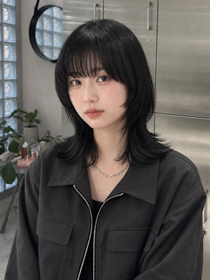 黒髪モードレイヤーウルフ