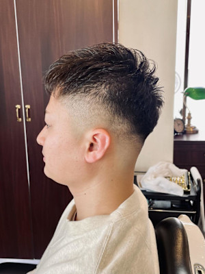 【30代 男性】ビジネスクロップフェードパーマ