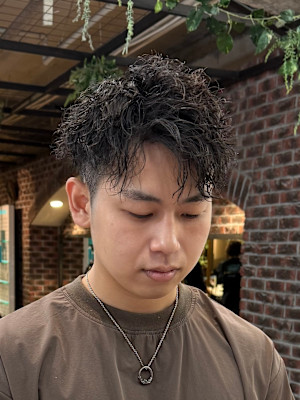 短髪×ツイスパ　直毛の方必見短髪でもできるツイストスパイラル