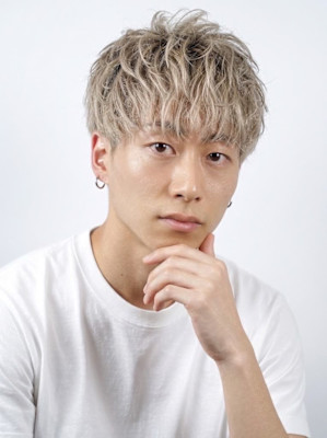 大宮メンズブロンドマッシュ束感ショート
