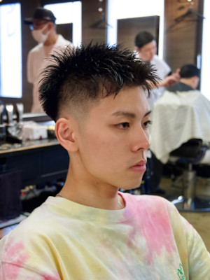 ツーブロックショートカルマヘアスリックバックジェットフェード