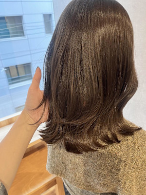 【くびれる】ミディアムレイヤー