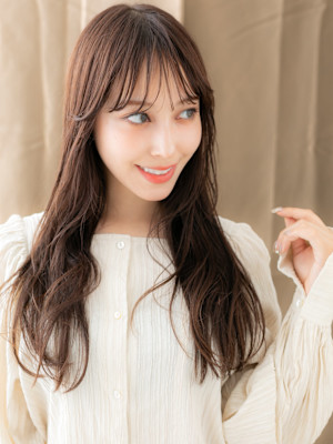 ハニーブラウン毛先パーマアンニュイヘアゆるふわロング30代