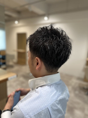 フェードカットアップパングツーブロックマッシュフェード短髪
