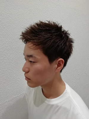 もみあげがない人でもできる！フェイク刈り上げスタイル