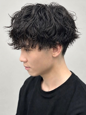 黒髪 メンズパーマ ニュアンスパーマ ツーブロック【博多】