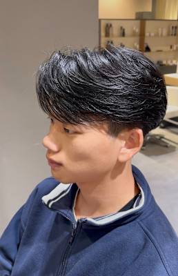 刈り上げセンターパート