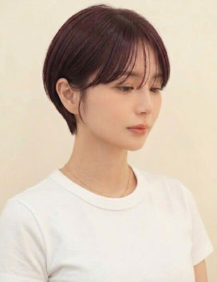 艶感コンパクトな丸みショート