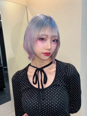 ルーツカラー　デザインカラー　ケアブリーチカラー　姫レイヤー