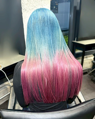 ルーツカラー　デザインカラー　ケアブリーチカラー　姫レイヤー
