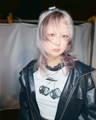 セクションカラー　デザインカラー　ケアブリーチカラー　ウルフ