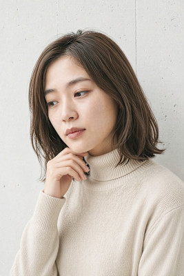 透明感シアーカラー×くびれニュアンスミディアム