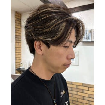 自然な動きでつくる、メンズニュアンスパーマ