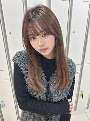 【伊勢原】イルミナカラー+髪質改善で叶える透明感オリーブ