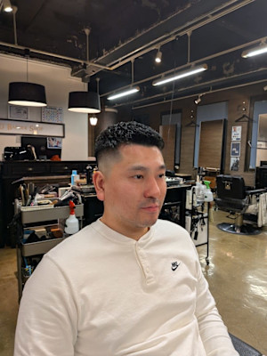 ツーブロックショートカルマヘアスリックバックジェットフェード