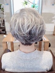 ふんわり丸みの大人ショート