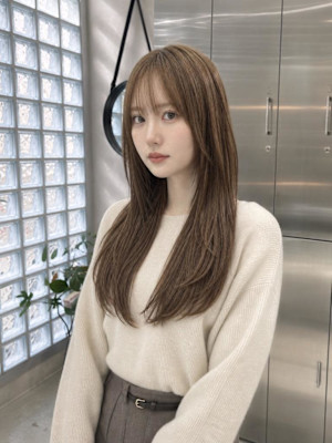 透明感ベージュロングレイヤー
