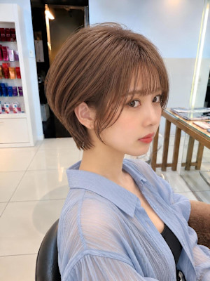 小顔に見える耳掛けくびれショート
