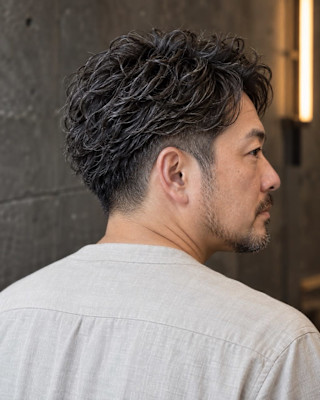 大人のすっきりウェーブスタイル