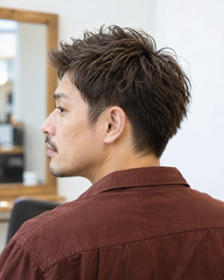 爽やかな大人のアップバングショート