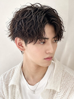 銀座メンズヘアダウンバングスペインカールツイストスパイラル