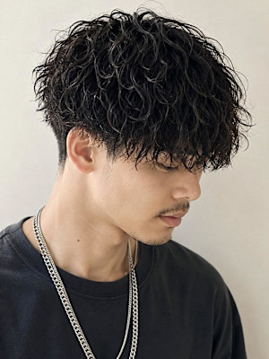 銀座メンズヘアダウンバングスペインカールツイストスパイラル