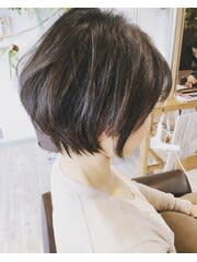 ふんわり丸みの大人ショートボブ
