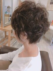 艶感ウェーブの大人ショート