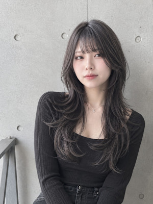 暗髪アッシュロング×ハッシュカット