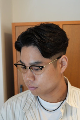 大人男子毛流れパーマ