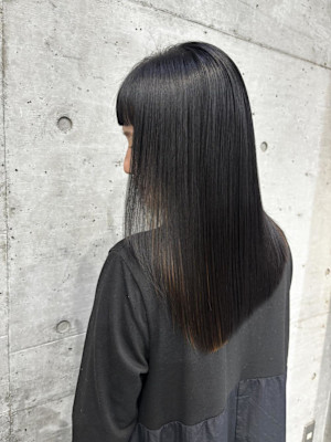 切りっぱなしセミロング