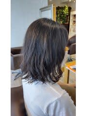 ゆるウェーブの大人ミディアム