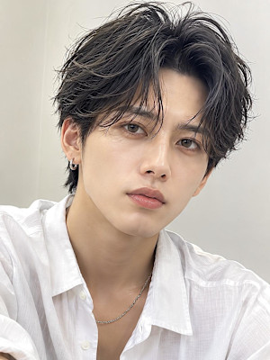 銀座メンズヘアダウンバングスペインカールツイストスパイラル