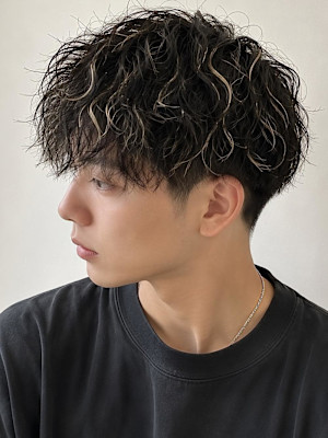 銀座メンズヘアダウンバングスペインカールツイストスパイラル